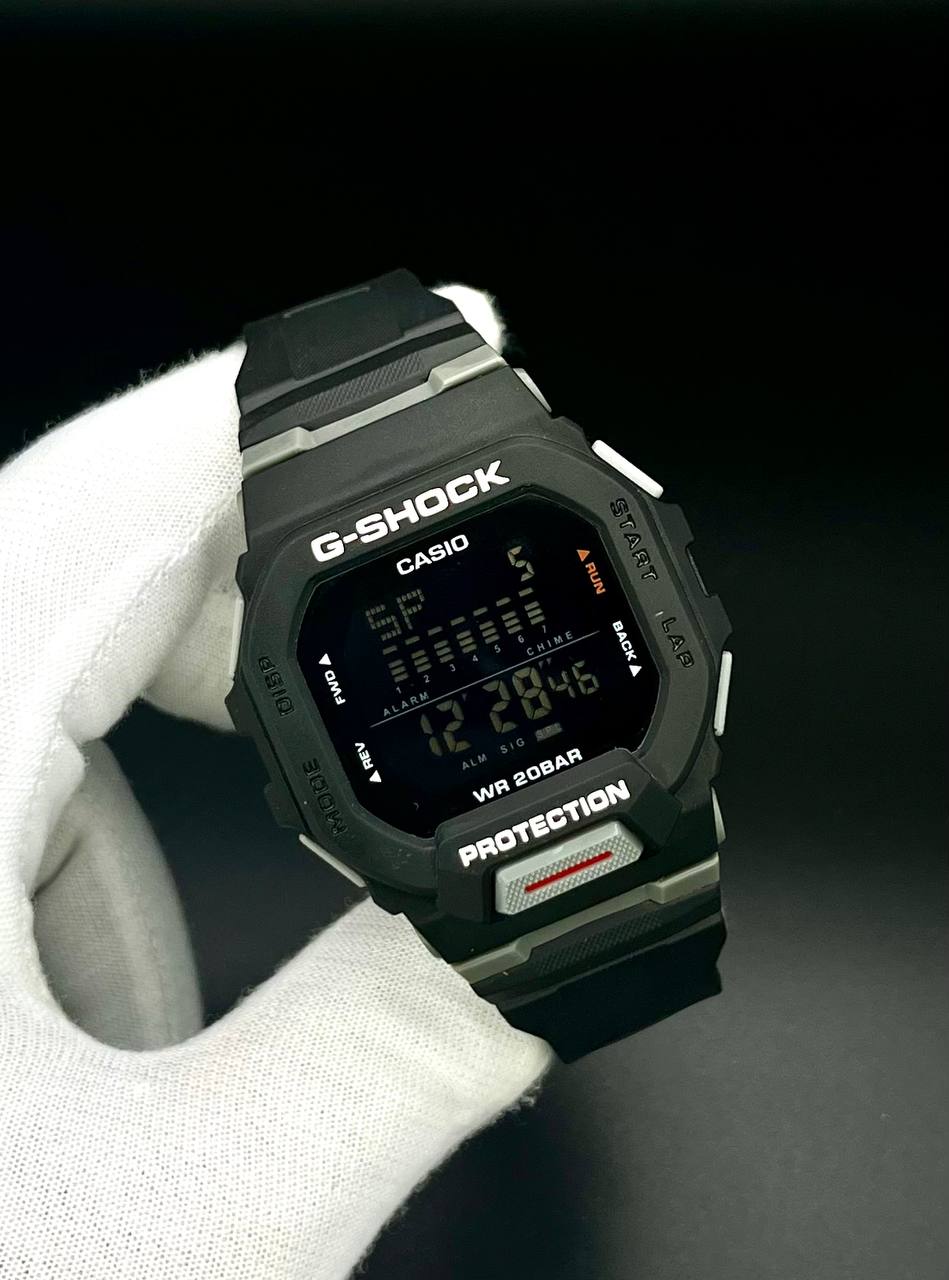 ساعت مردانه جی شاک نقره ای صفحه مشکی G-Shock