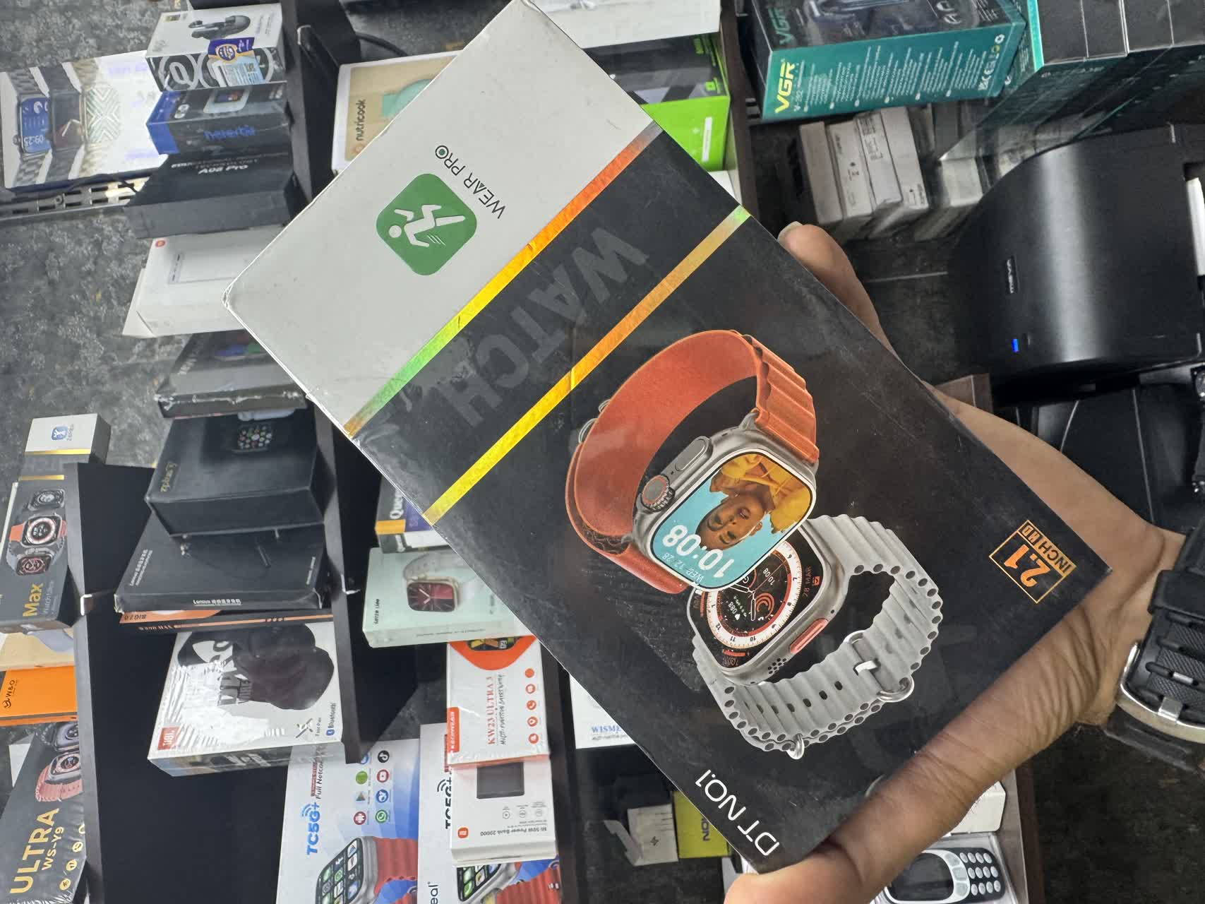 ساعت هوشمند DT Ultra 2 با نمایشگر AMOLED و بدنه آلومینیومی