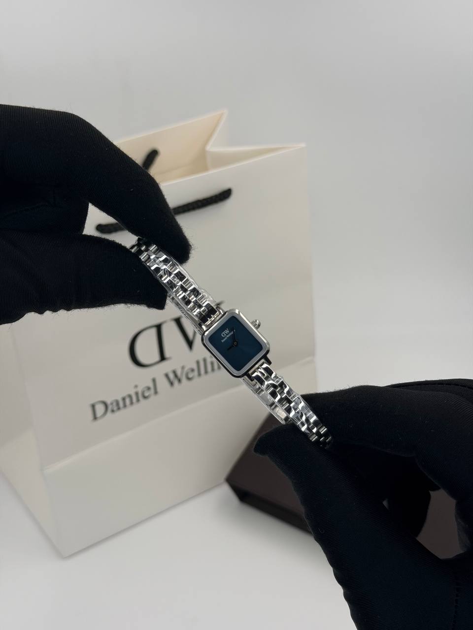 ساعت زنانه مینی مارک DW موتور ژاپن کیفیت مستر رنگ ثابت
