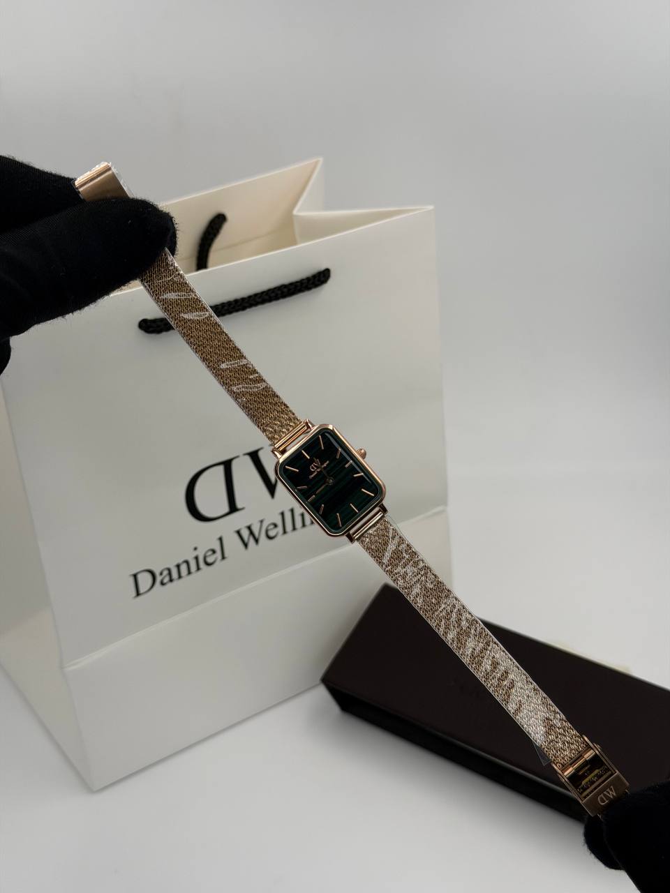 ساعت زنانه مینی مارک DW موتور ژاپن کیفیت مستر رنگ ثابت