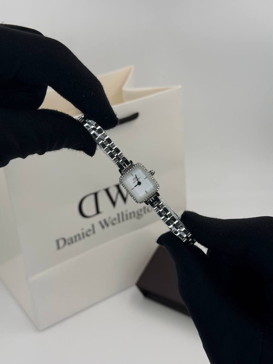 ساعت زنانه مینی مارک DW موتور ژاپن کیفیت مستر رنگ ثابت