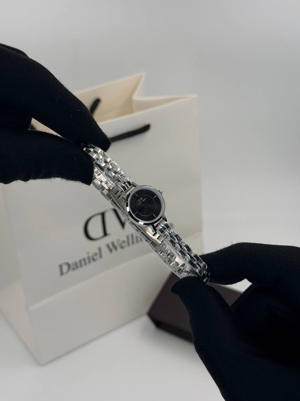 ساعت زنانه مینی مارک DW موتور ژاپن کیفیت مستر رنگ ثابت