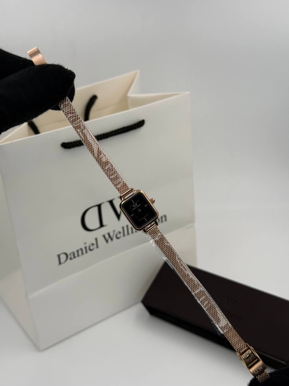 ساعت زنانه مینی مارک DW موتور ژاپن کیفیت مستر رنگ ثابت